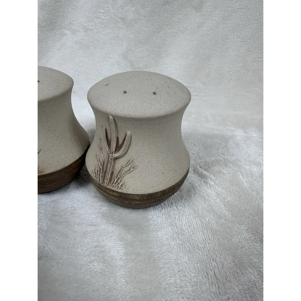 Southwest Desert Cactus Pottery Salt & Pepper Shakers Matte Ceramic Set